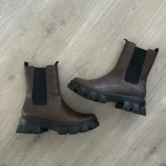 RAYE Revolve Chunky Boot - Size 10 - Picture 3 of 5